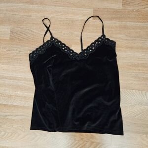 NEW Black velvet top with adjustable straps size M from the French brand Promod